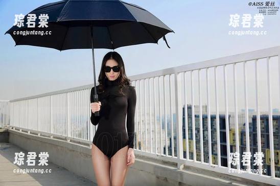 AISS爱丝(黄金版) - 美图下载大放送，跟着萱萱一起健身去-琮君棠