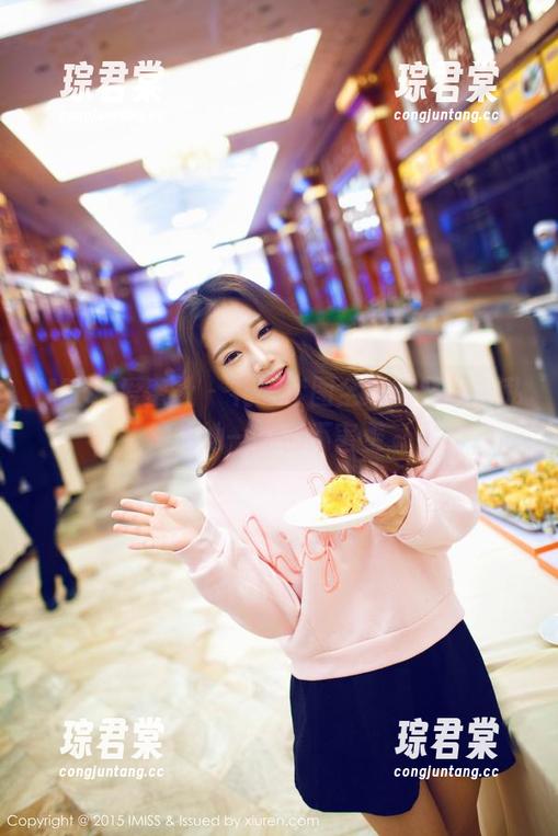 IMiss爱蜜社 - 礼服套图全靠杨紫嫣，私拍时她一点都不害羞～-琮君棠