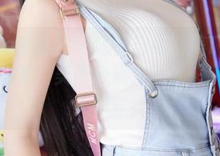 MiiTao蜜桃社 - 短裙与缇娜美Tinami的完美邂逅：美图合集，别低头，容易想入非非！