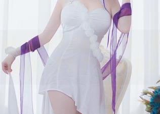 看完Rioko凉凉子的这组写真，关于她的青梅竹马C女，不说了，心中万分感慨…