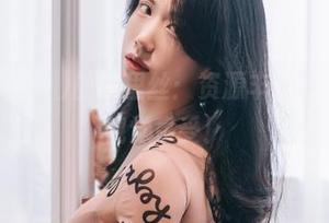探索Sia(시아)的裤里丝：资源丰富，可不止是视觉享受！