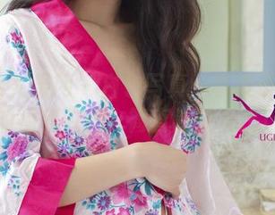 UGirls尤果网 - 白色写真：李凌子在夏天的福利时光，简直清凉无比！