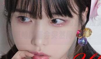 用图集记录Uhye(이유혜)的居家漫游，谁知道她的猫会突然闯入呢？