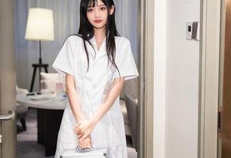 Xiuren秀人网 - 空姐Cheryl青树的写真，萌与性感一箭双雕