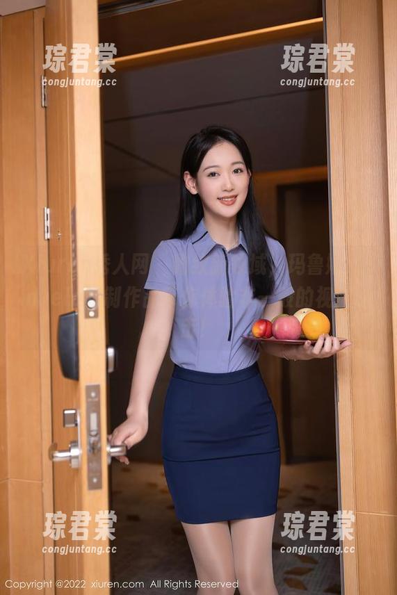 Xiuren秀人网 - 豹纹新领域，玛鲁娜Manuela定制作品带你体验非一般的视觉冲击！-琮君棠