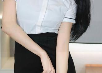 Xiuren秀人网 - 邹晶晶女王旅拍：原图集大成，风景靓丽，心情更糟糕！