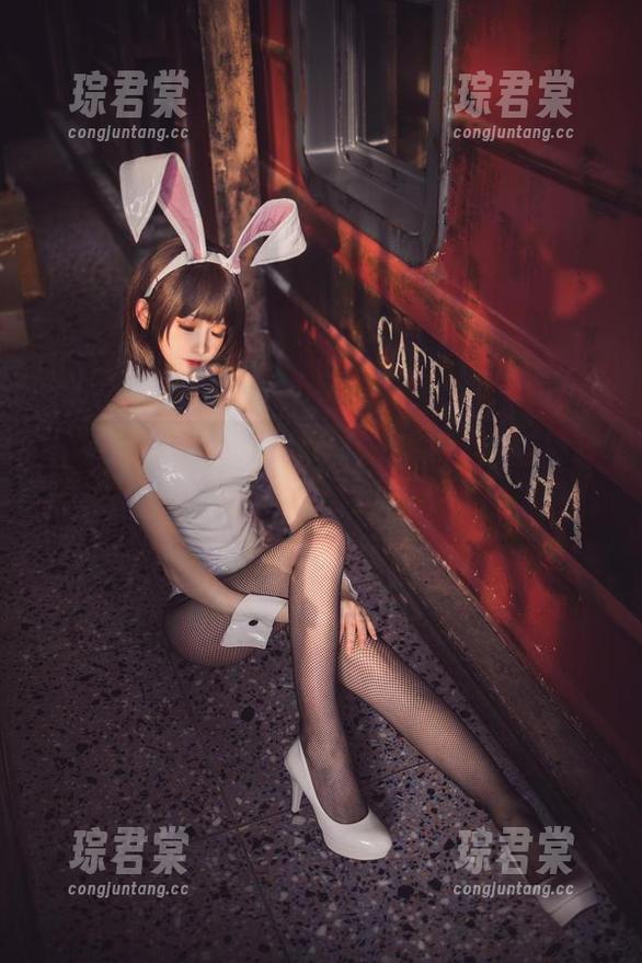coser衣衣的短裙:免费写真,感受那种微妙的吸引力。-琮君棠 coser衣衣的短裙:免费写真,感受那种微妙的吸引力。-琮君棠