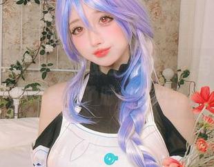 当冲田凛花rinka穿上连衣裙，写真更新瞬间变成了时尚教科书！