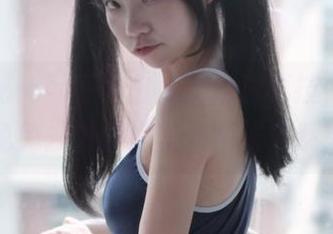 原图揭秘：可可小白兔的游泳秘技，竟然和兔兔去游泳没有半毛钱关系！