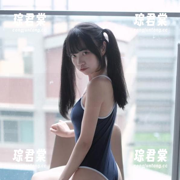 原图揭秘：可可小白兔的游泳秘技，竟然和兔兔去游泳没有半毛钱关系！-琮君棠