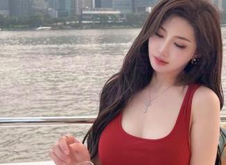 微密圈 - 我本来对全套写真没兴趣，但周妍希的圆红布兜视频让我刹那间心动！
