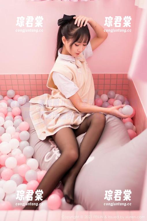 嗲囡囡 - 看爱丽儿的万圣节作品，我是该尖叫、还是该点赞呢？真让人纠结。-琮君棠