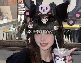不可思议的美图！安曜曜的蕾丝居然能这么大胆，把圣光打趴了？