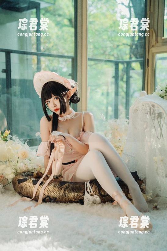 看宫本桜的奥古斯特女仆装，真是觉得这免费资源太美好了，心动不已！-琮君棠