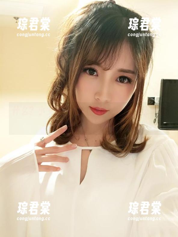 什么？小女巫露娜的白色女仆图集还带着小惊喜！继续看呀！-琮君棠