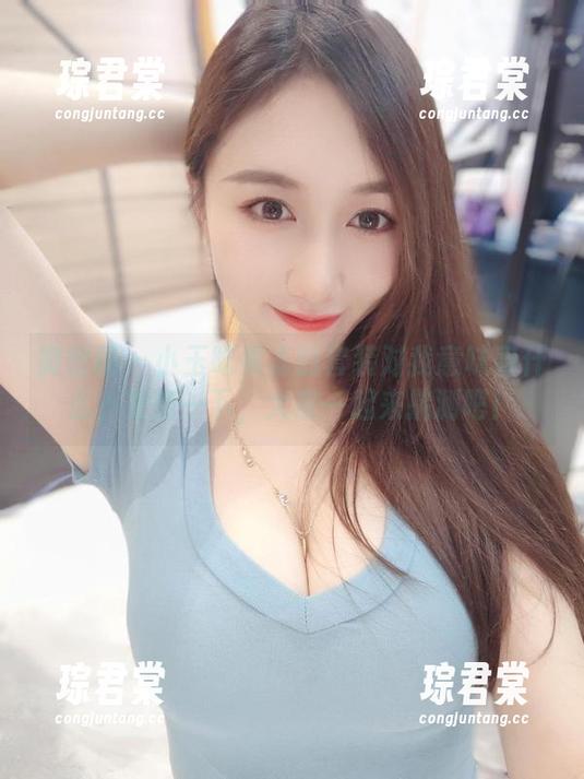 微密圈 - 小玉吃果冻的套装对我意味着什么？更新一下，大家一起来揣测吧！-琮君棠