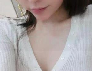 微密圈 - 如何才能抗拒小芯酱的吊带白丝作品集？下载前请自带心脏！