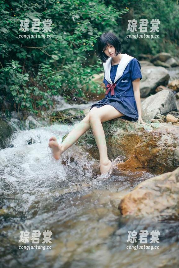 小野妹子w的迷人瞬间：蕾姆泳装作品集，分享给在座的各位！-琮君棠