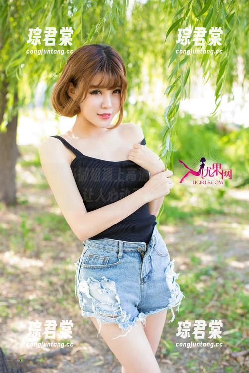 尤果网 - 当御姐遇上高清，陈怡曼的写真让人心动不已！-琮君棠