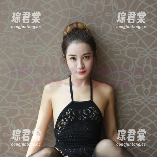 尤物馆 - 我看，FoxYini孟狐狸与红裙的故事，在每一幅照片里悄然流淌-琮君棠