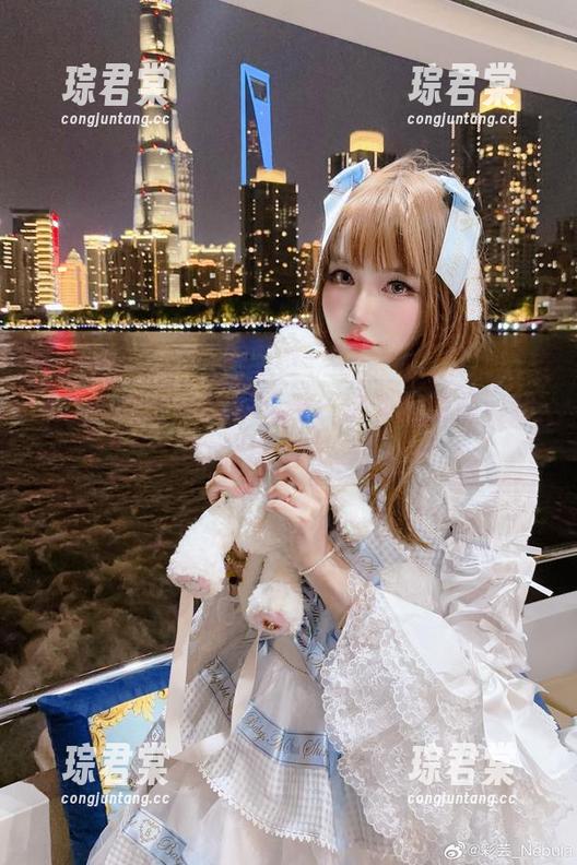 彩芸_Nebula写真秀:定制校服如何解锁你的少女心?-琮君棠 彩芸_Nebula写真秀:定制校服如何解锁你的少女心?-琮君棠