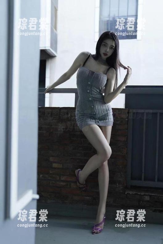 微密圈 - 原图福利大赏：徐珺大哥的美腿，绝对值得一看！-琮君棠
