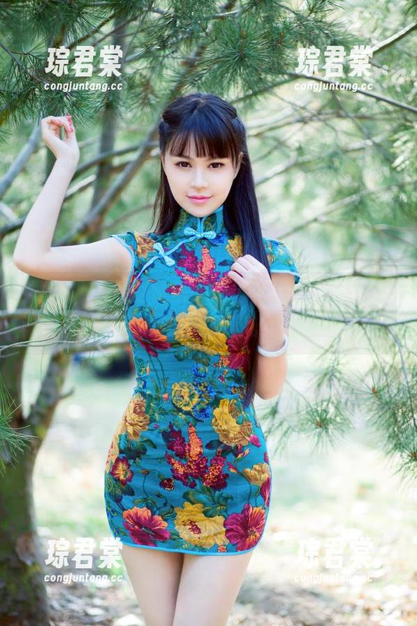 推女郎 - 看赵惟依的高清旅拍，真是让人羡慕，下载的按钮在哪儿？我要按了！-琮君棠