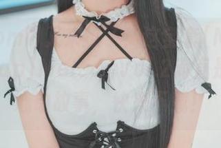 普美(bomi)又来撩了！这全套[MoonNightSnap]MelodyVol.2简直是深夜的心动故事，快来下载！