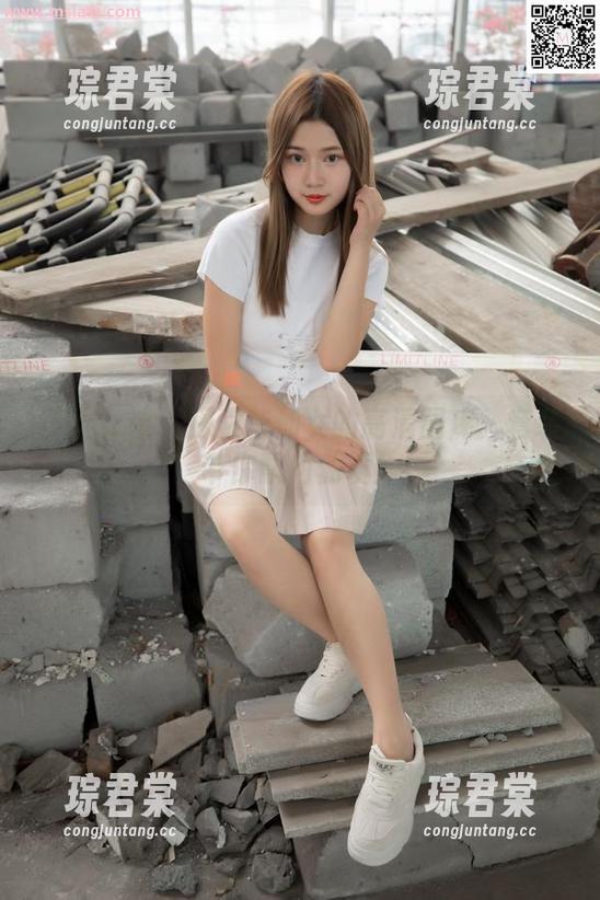 梦丝女神 - 探索莹仙女的高清图库：套装带你飘向仙境！-琮君棠