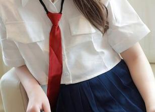 模范学院 - SiByl李思宁私房，眼镜与她的气质完美碰撞的瞬间