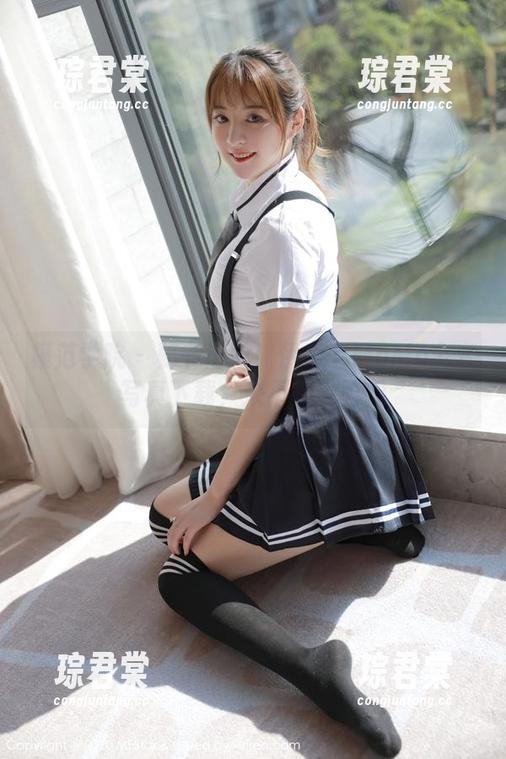 模范学院 - 秘书出没！伊小七MoMo全套写真下载，来不及说再见-琮君棠
