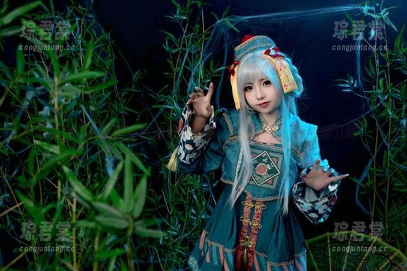 观看爆机少女喵小吉的修女合集，真是让人忍不住瞄几眼。-琮君棠