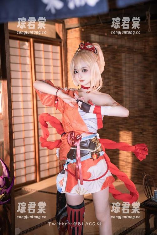 白莉爱吃巧克力少女合集再来一发：每一张都是心跳加速的瞬间，更新不容错过！-琮君棠