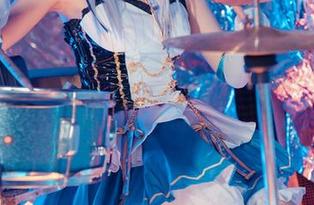 白莉爱吃巧克力的照片日记：每一张都是蕾姆兔女郎的狂想曲