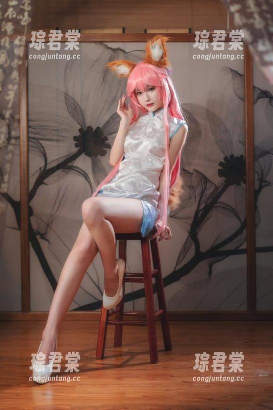 想看百合欧皇子的写真？精选碧蓝航线莱莎的魅力展示等你来撩！-琮君棠