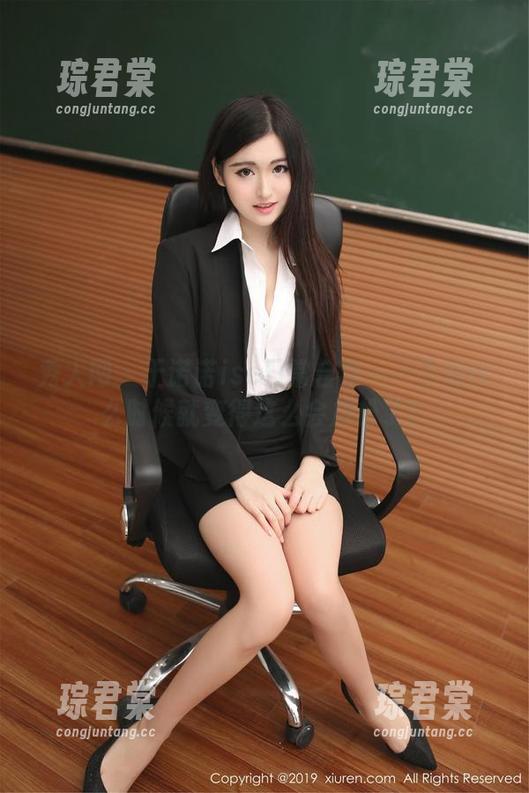 秀人网 - 于诺诺ise日常合集——不知什么时候就变得这么会放松了！-琮君棠