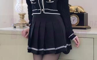 秀人网 - 黑色的温柔：小泡芙winna写真图集，感受不一样的她