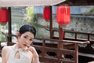 秀人网 - 不得不看！是小逗逗的婚纱高清作品，仿佛置身梦境中。