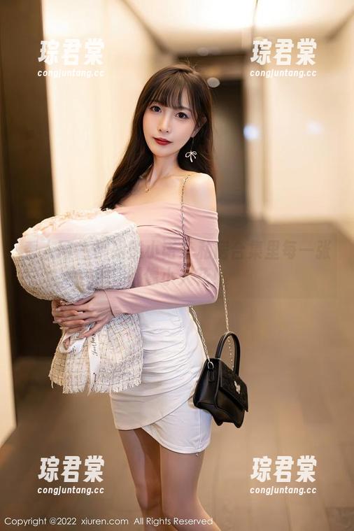 秀人网 - 御姐熊小诺：私房合集里每一张都像小火花！-琮君棠