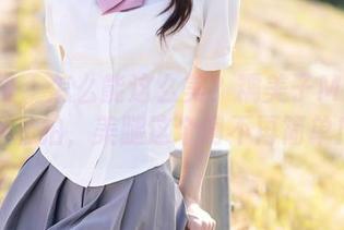 秀人网 - 怎么能这么美？糯美子Mini原图私拍，美腿这个词不再简单！