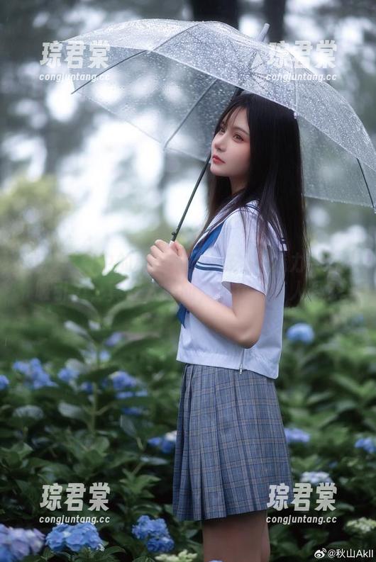 高清写真中的秋山AkI:皮衣+魅力=致命吸引力,真让人想问,寒风中有人吗?-琮君棠 高清写真中的秋山AkI:皮衣+魅力=致命吸引力,真让人想问,寒风中有人吗?-琮君棠