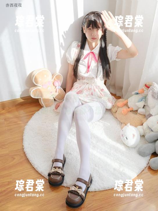 稚乖画册 - 赤西夜夜无圣光图集：初音少女的每个角度都不想错过！-琮君棠