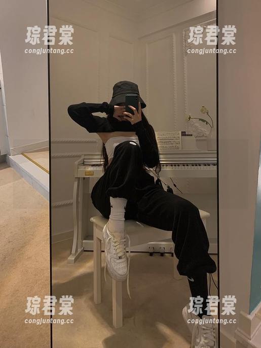 微密圈 - 粉色的猪陈佩奇的白丝之旅：每一张原图都值得被当成壁纸，美得让人怀疑人生！-琮君棠