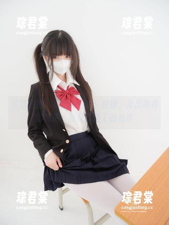 紧急企划 - 小恩的私拍：校服，穿出青春的味道，默默打返工的心情-琮君棠