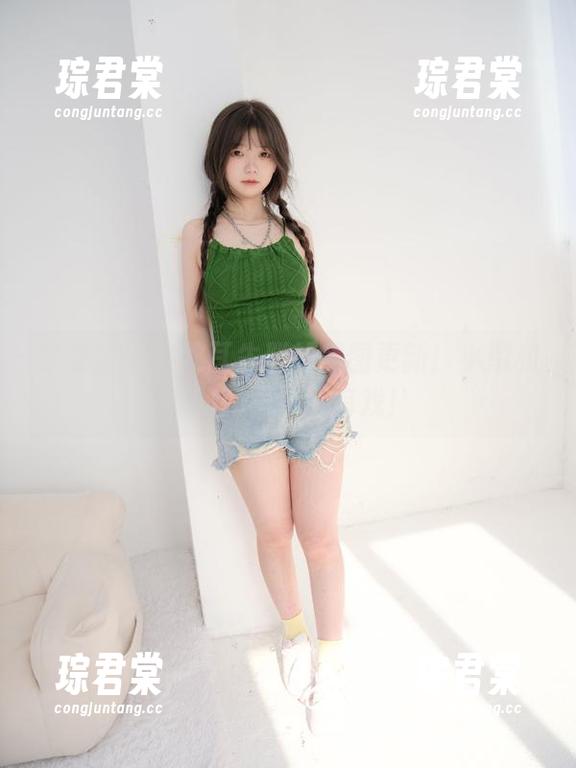紧急企划 - 双耳失聪的美图更新！小恩和她的高跟鞋超有戏！-琮君棠