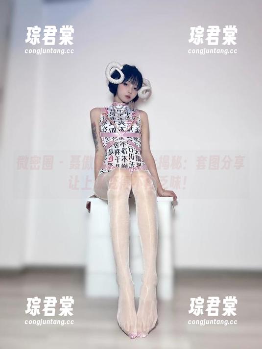 微密圈 - 聂傲娇的教室大揭秘：套图分享让上课变得不再乏味！-琮君棠