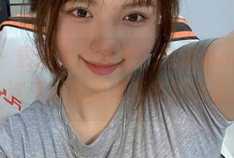 微密圈 - 最新图片曝光！葱油饼erjk女高，这气质和颜值真是没得说。