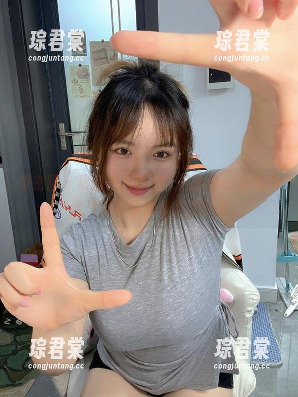 微密圈 - 最新图片曝光！葱油饼erjk女高，这气质和颜值真是没得说。-琮君棠