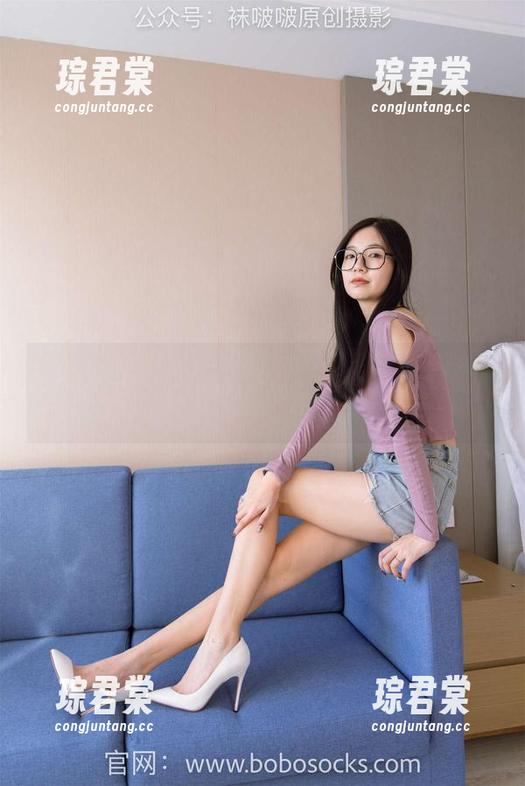 袜啵啵 - 小甜豆的在线写真：奶油蛋糕和果冻剧情，甜得让人直呼过分！-琮君棠