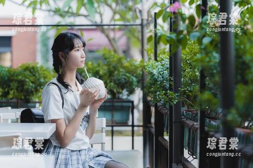 资源求购中，西瓜少女的死库水作品，大家觉得哪个更好？-琮君棠